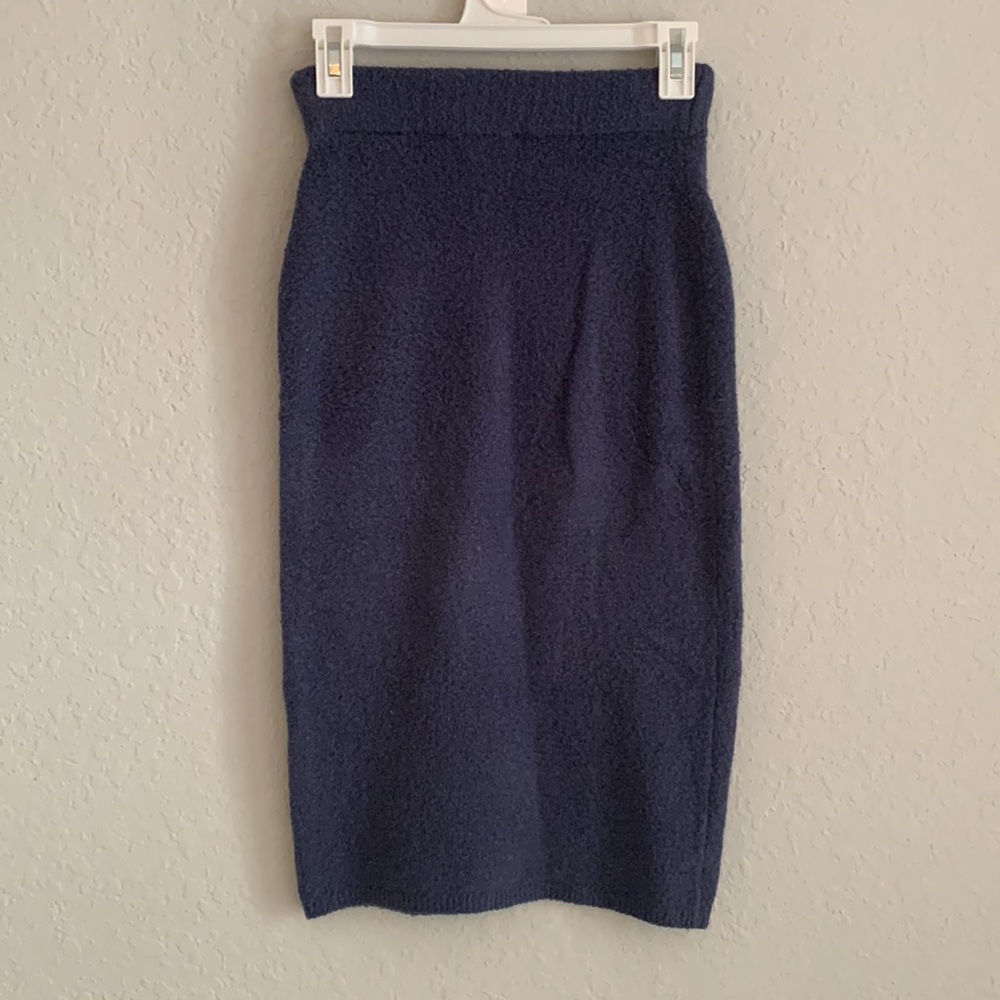 Express Skirt Set - Picture 11 of 16